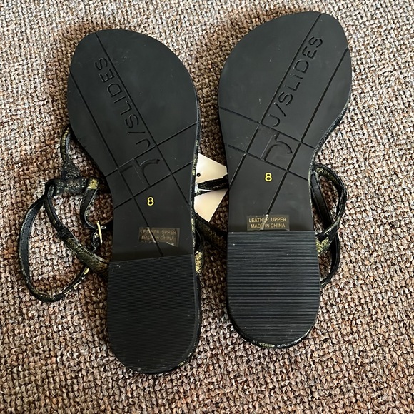 Leather ‘camouflage’ sandals - Picture 2 of 7